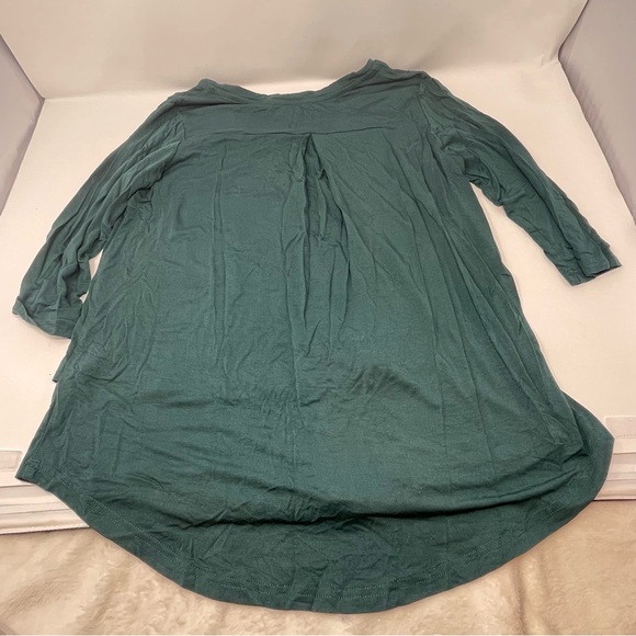 Latched Mama Nursing & Maternity 3/4 Sleeve Christmas Top size XS - Picture 6 of 6